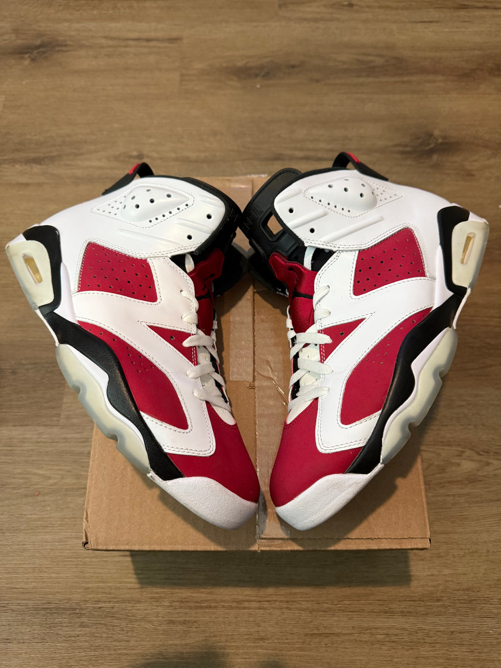 Jordan 6 Retro Carmine (Pre-Owned/No Box)