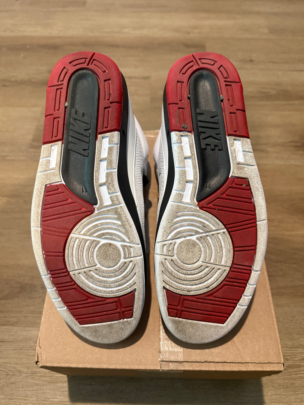 Jordan 2 Retro Chicago (Pre_Owned/No Box)