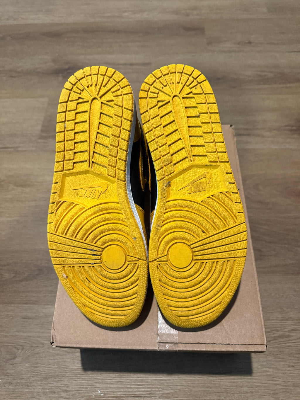 Jordan 1 Retro Pollen (Pre-Owned/No Box)