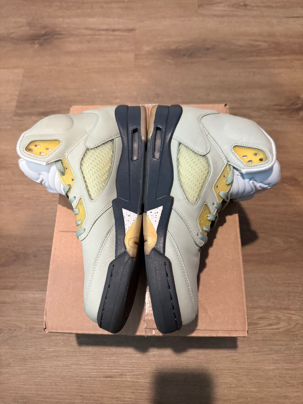 Jordan 5 Retro Jade Horizon (Pre-Owned/No Box)