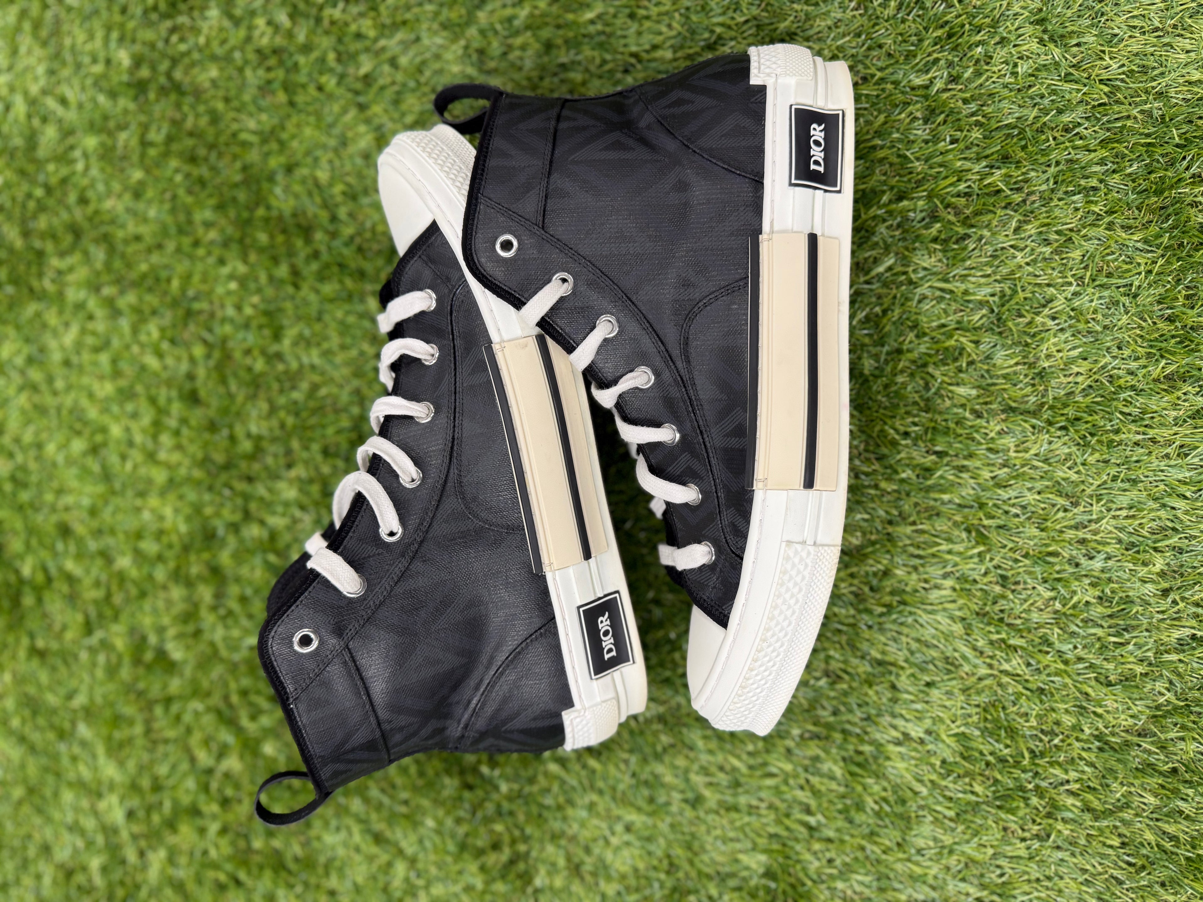 Dior Sneakers Black STEALS (Pre-Owned)