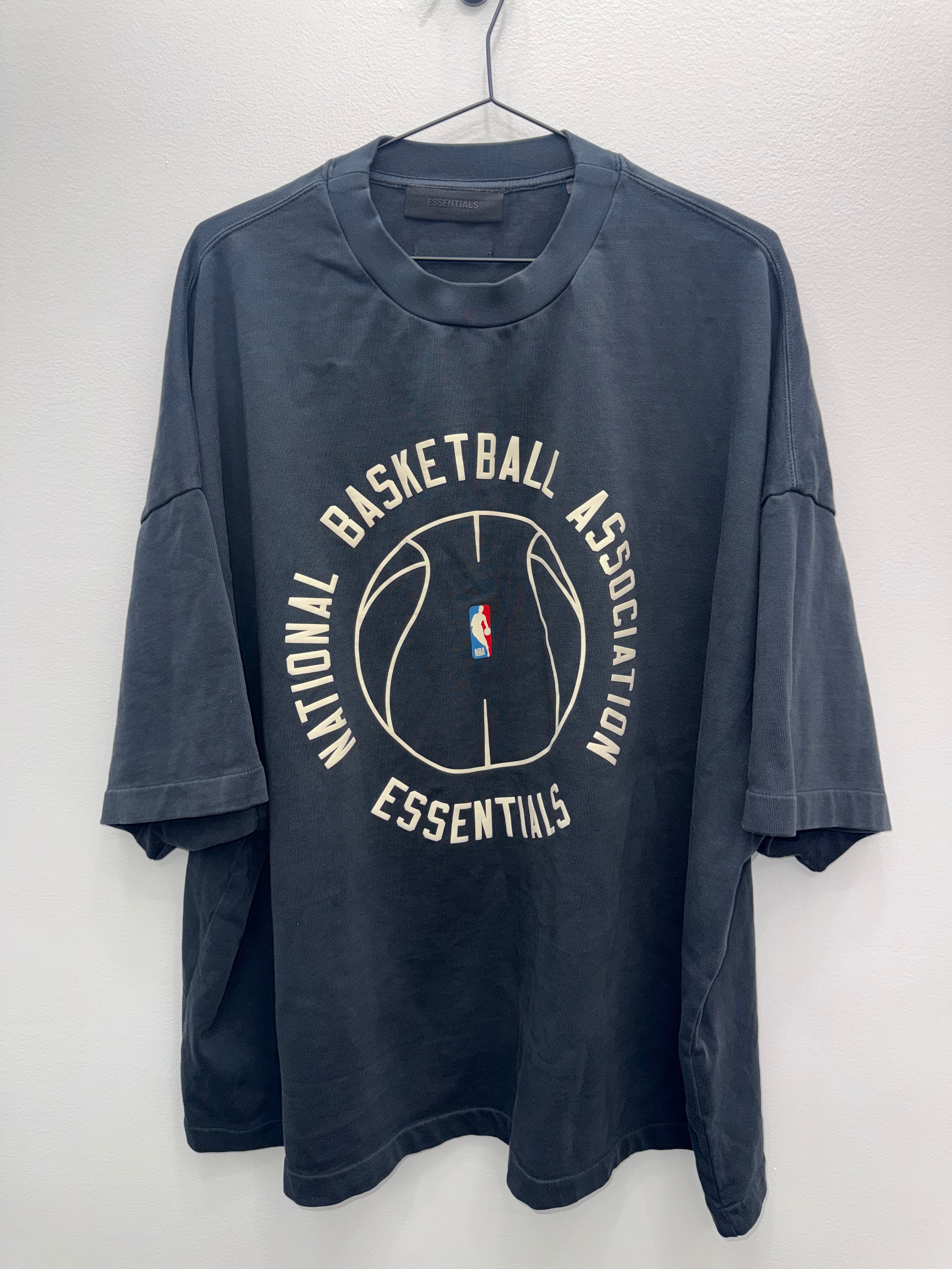 Essentials NBA t-Shirt STEALS