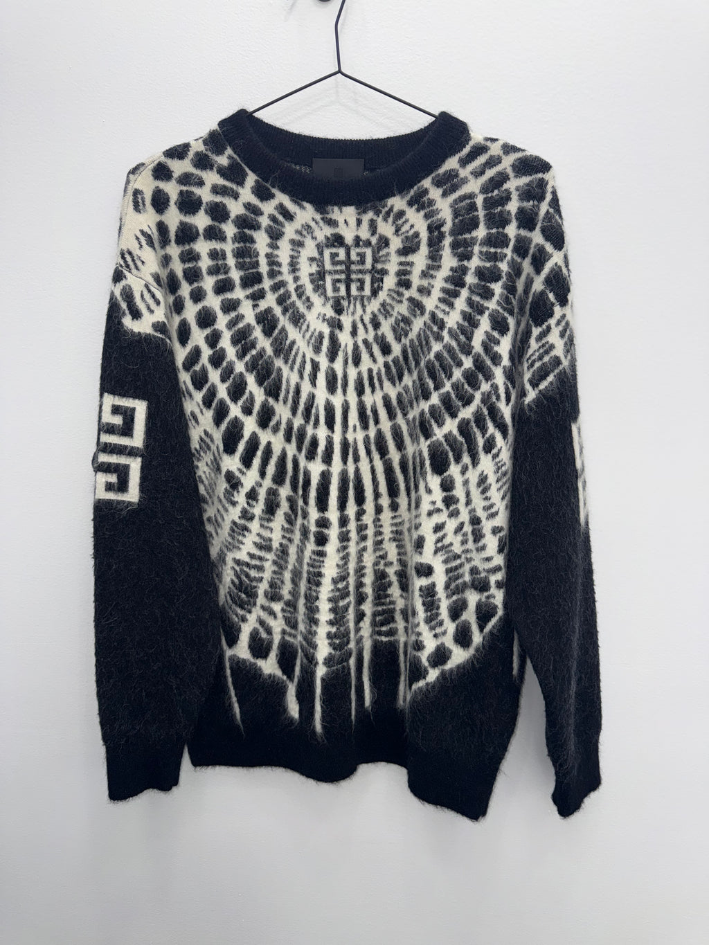 Givenchy sweater STEALS