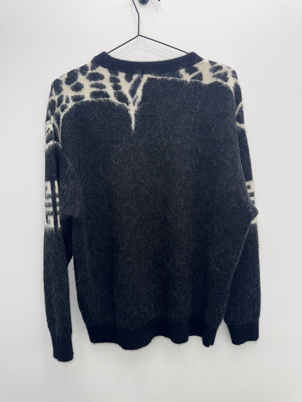 Givenchy sweater STEALS