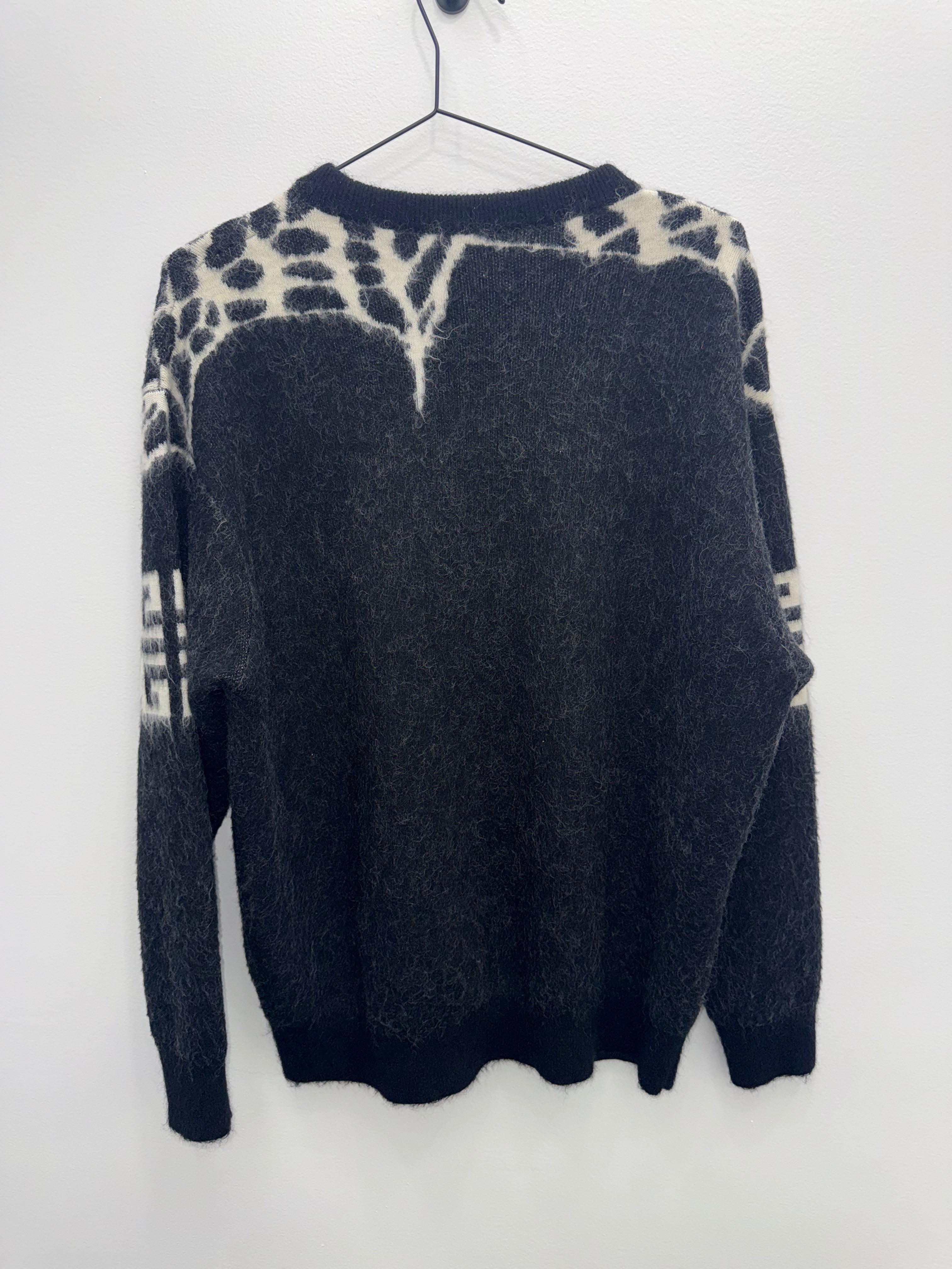 Givenchy sweater STEALS