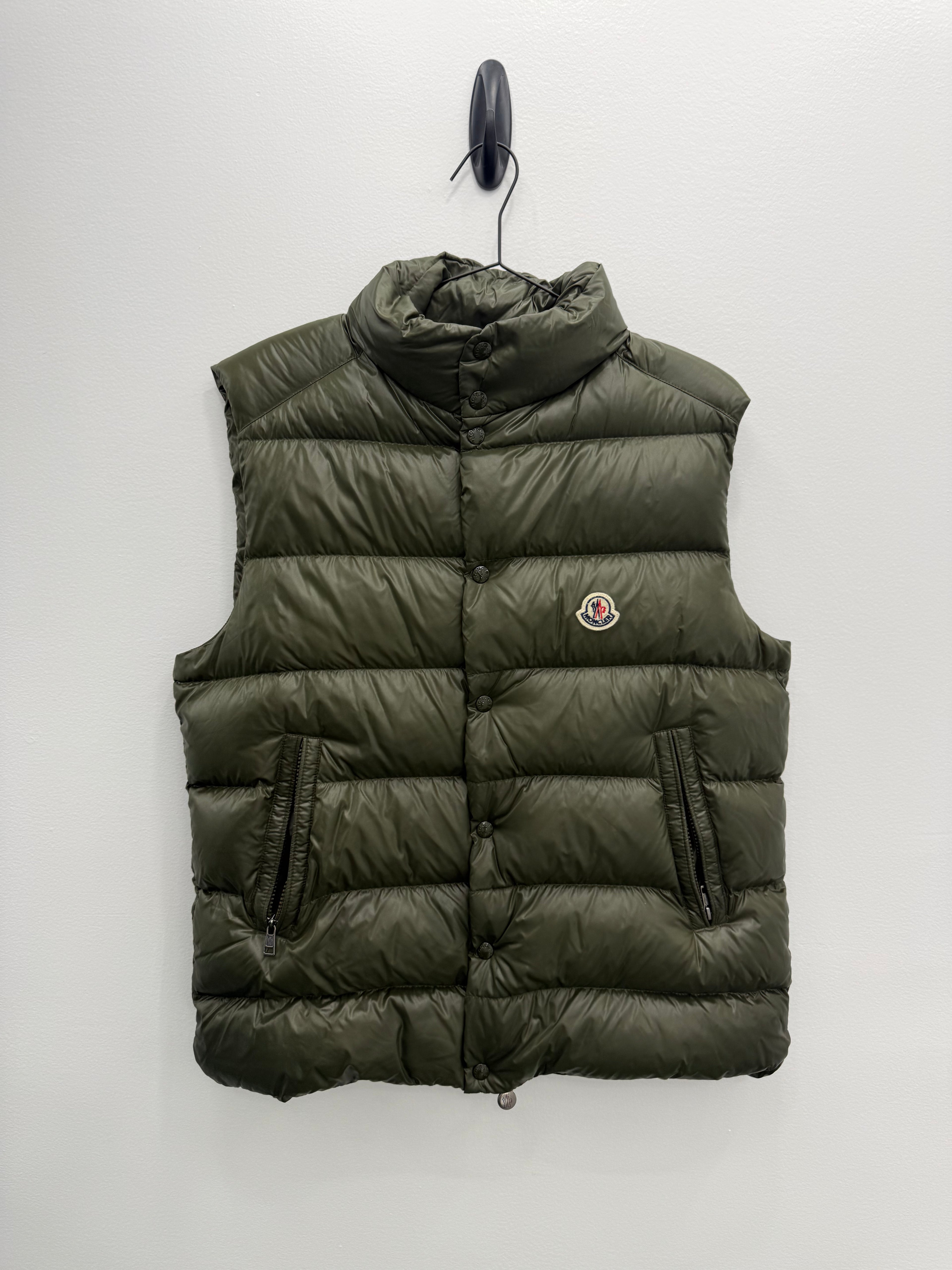 Moncler olive vest STEALS  (Pre-Owned)